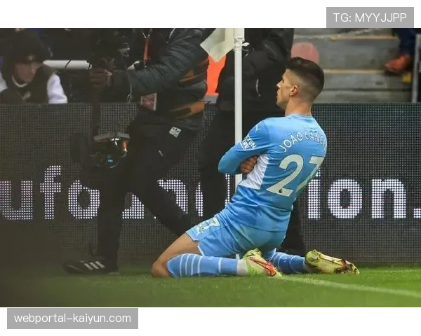 巴萨右路进攻组合发挥出色 坎塞洛两次助攻展现边路威胁