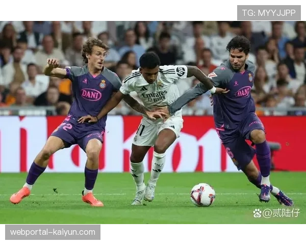 西班牙人74%传球成功率偏低，后场组织遭遇高位逼抢